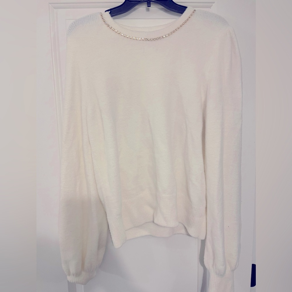 Deal James white sweater with rose gold embellishment